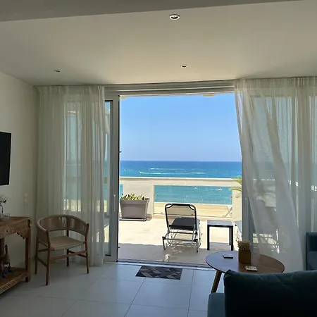 Apartament Nathalie's Beachfront Retimno